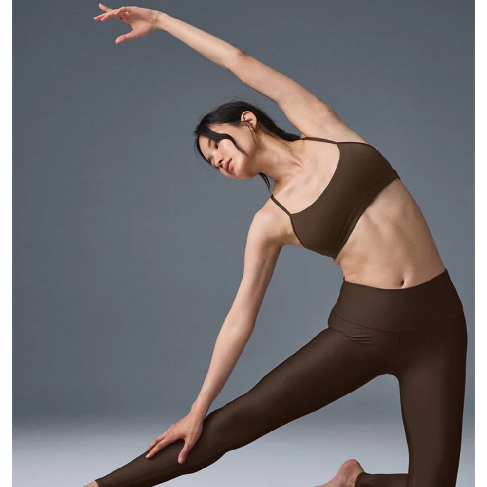 Alo Airlift Brown Leggings and matching sports bras